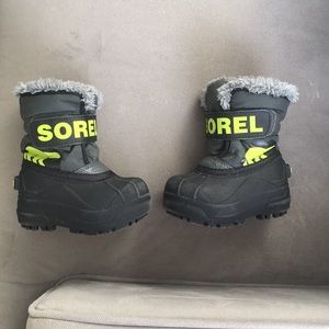 Sorel toddler boots